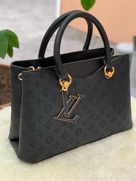 louis vuitton sac noire|sac louis vuitton site officiel.